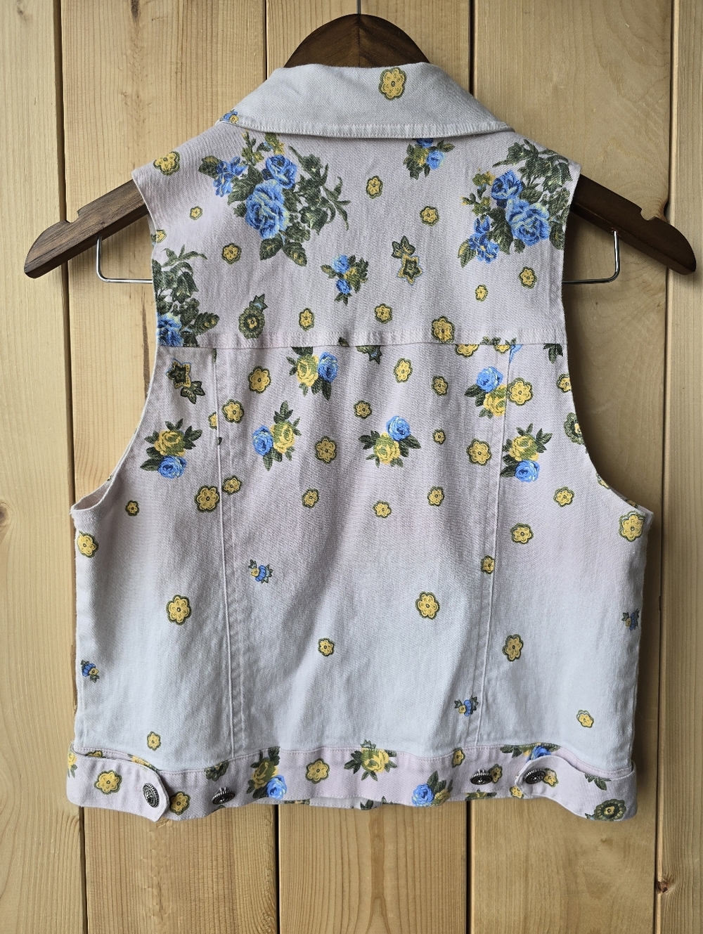 High Art Sleeveless Denim Floral Button Up Vest Soft Pink White Medium - Picture 7 of 8